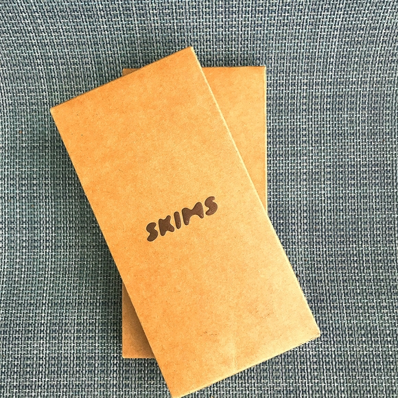 SKIMS Mid Calf Socks in Sienna size Small NWT One (1) Pair - Picture 1 of 2
